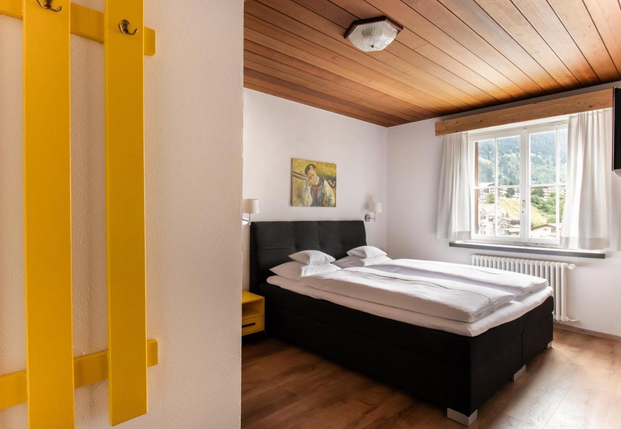 Tgesa Romana Savognin Exteriör bild